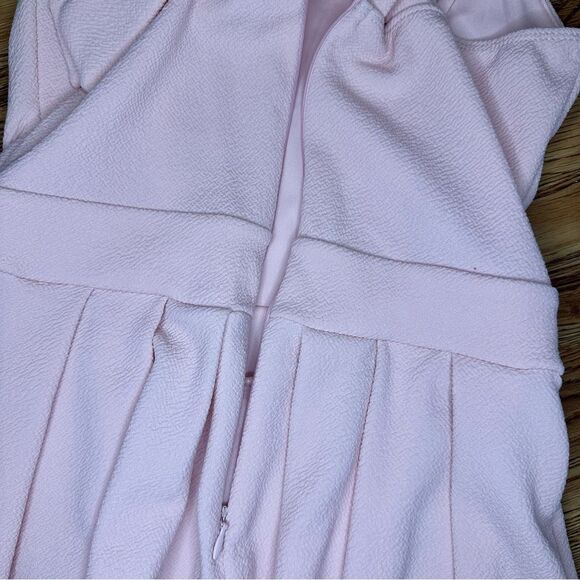 NWT Francesca’s Collections Light Pink Bow Back Halter Fit and Flare Mini Dress - Picture 5 of 5